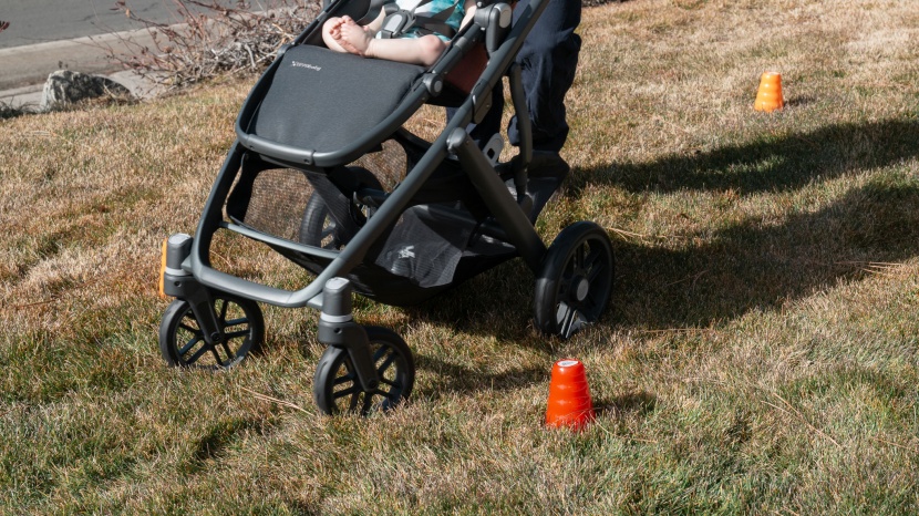 the wider wheels and rear axle on the vista v2 helped it move easily...