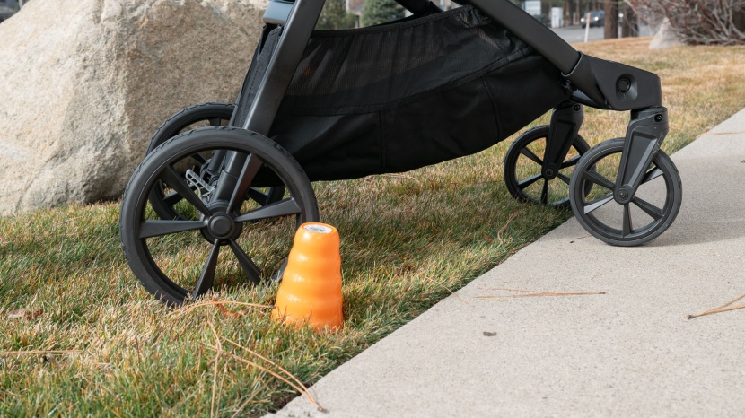 baby jogger city select 2 - get ready to tilt the select for pop-ups to get over more...
