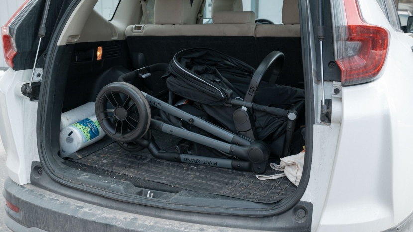 evenflo pivot xpand - the bulky fold of the pivot fits in our compact suv, but it might be...