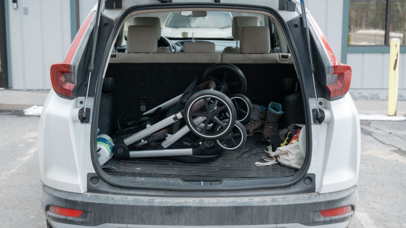 cybex balios s lux - the seat on the balios folds in, unlike other similarly styled seats...