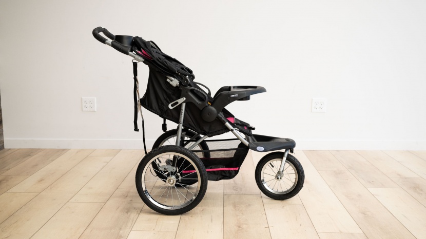 baby trend expedition - the expedition is not one of the easiest options to use, with...