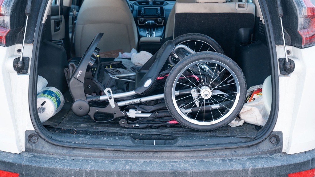 baby trend expedition - even for a jogger, the expedition is bulky and takes up significant...