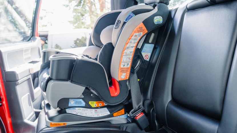 graco extend2fit 3 in 1 - the extend2fit is lighter weight than much of the competition, but...