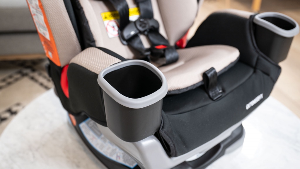 graco extend2fit 3 in 1 - the extend2fit has a nice finished look, even if it isn't overly...