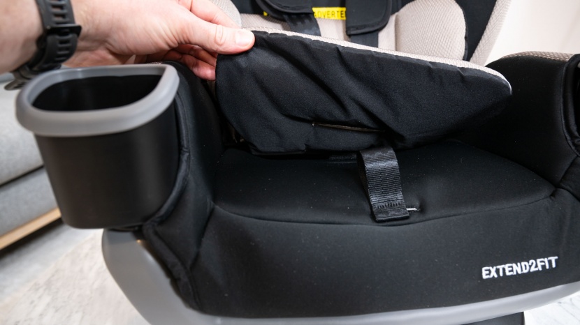 graco extend2fit 3 in 1 - the extend2fit has nice padding for comfort.