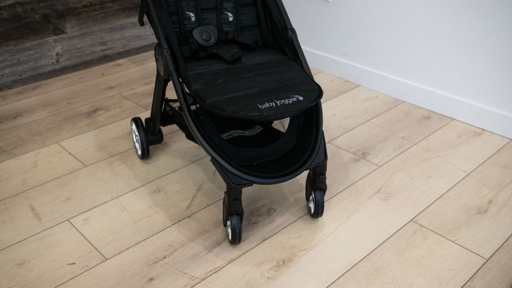 baby jogger city tour 2 single - the baby jogger offers nicer materials and construction at a lower...
