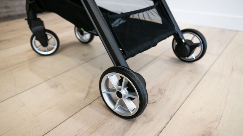 baby jogger city tour 2 single - the foam-filled plastic wheels on the baby jogger are not the best...