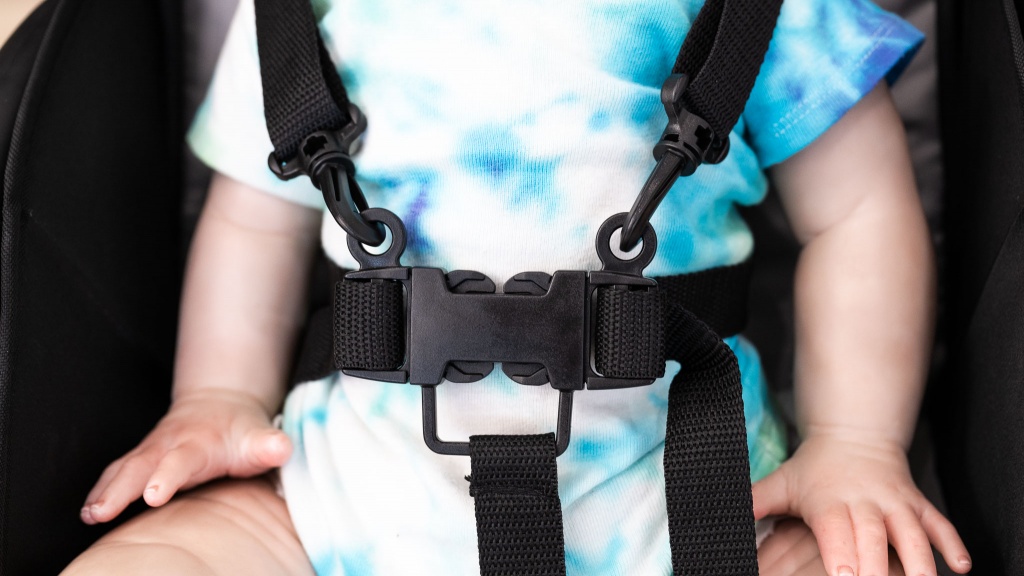 travel stroller - the kolcraft harness is cheap feeling and convoluted with a lot of...