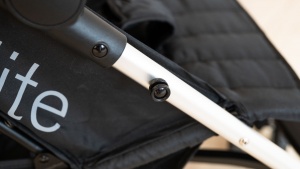 There are multiple snag points in the frame of the Summer Infant.