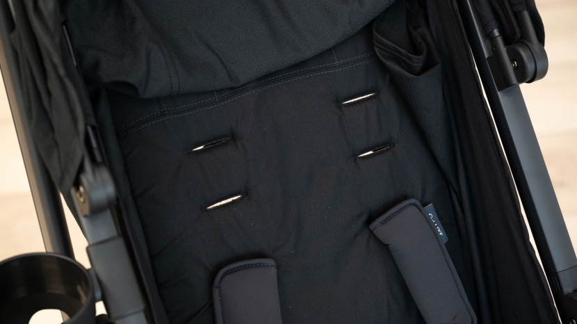 uppababy g-luxe - the g-luxe has a rethread strap design that is easy enough to use...