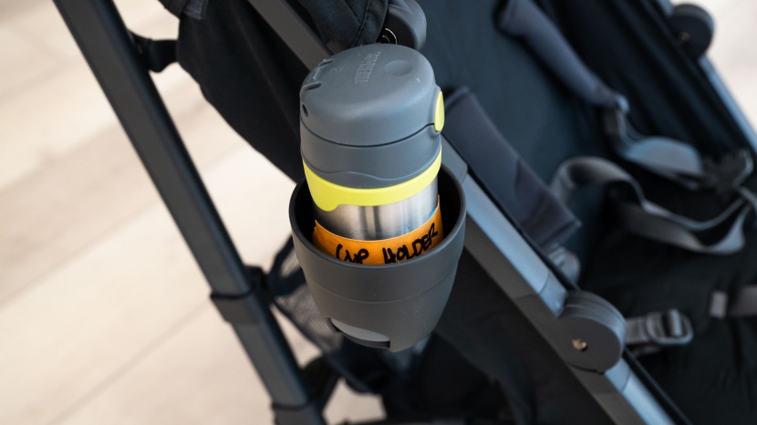 uppababy g-luxe - the cup holder on the g-luxe is large enough for the water bottle we...
