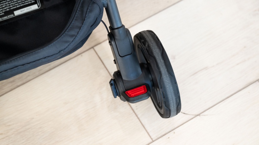 the color-coded brake pedal on the minu v2 can give you knowledge at...