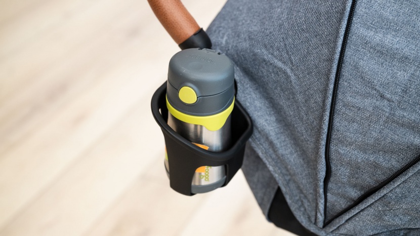 zoe traveler - the cup holder on the zoe is wider than most and deep enough that...