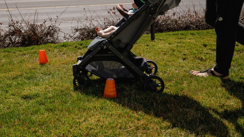 travel stroller - stroller like the uppababy minu v2 performed better on grass and...