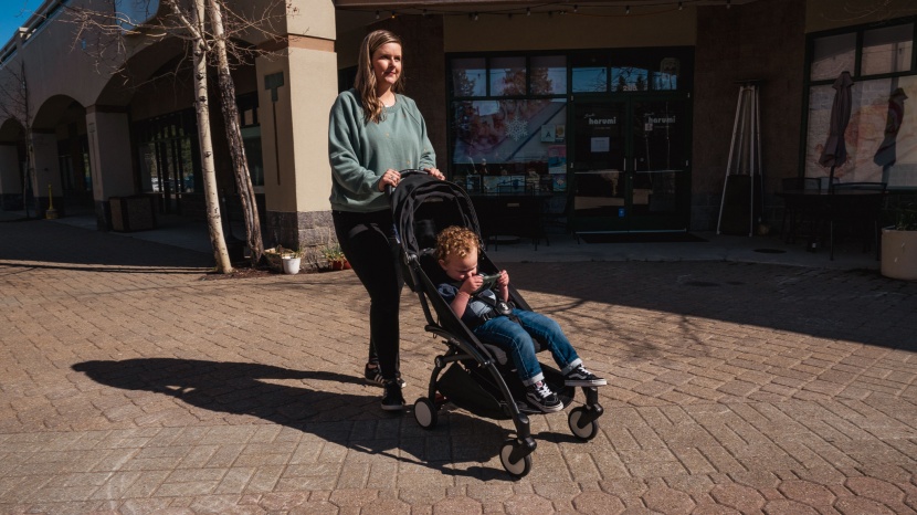 the babyzen is small and has enough features for travel and short...