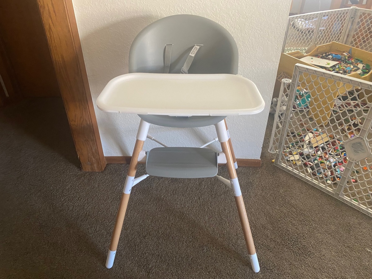 Skip Hop EON 4-In-1 Multi-Stage High Chair Review (Skip Hop Eon 4-in-1 Multi-Stage High Chair Front)