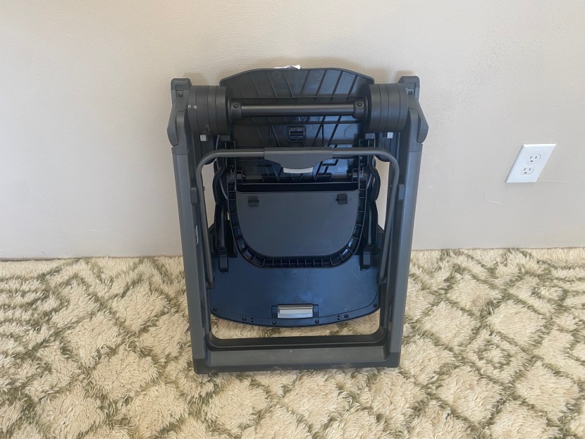 baby jogger city bistro folded