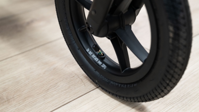 baby jogger summit x3 - we appreciated the wheel design, which made using the air valve easy.