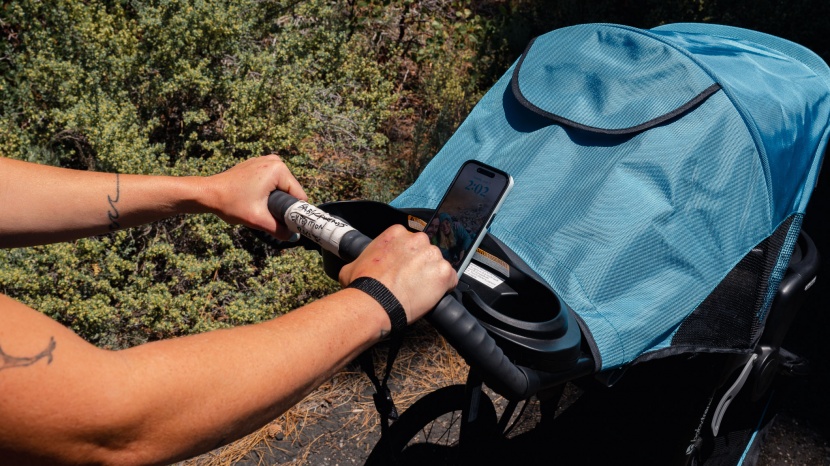 baby trend expedition race tec - the expedition race tec has a slightly better parent console than...