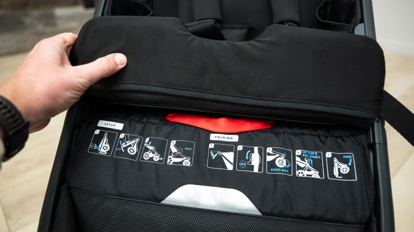 guava roam crossover - we love that guava offers folding instructions on the stroller, so...