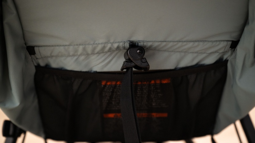 the recline toggle on the urban glide 3 is easy to use but feels...