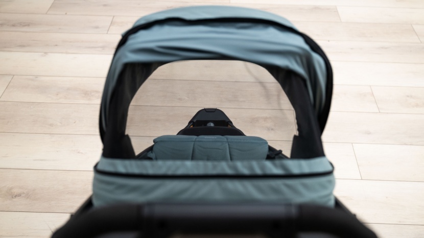 the urban glide sunshade extension panel that zips open is a mesh...