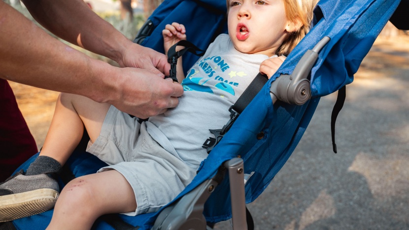 joovy zoom 360 ultralight - the joovy seat is not as deep as some competitors, and the canopy...