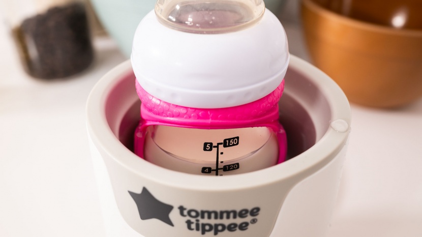 tommee tippee easi-warm - the easi-warm is a confusing option that often overheated contents...