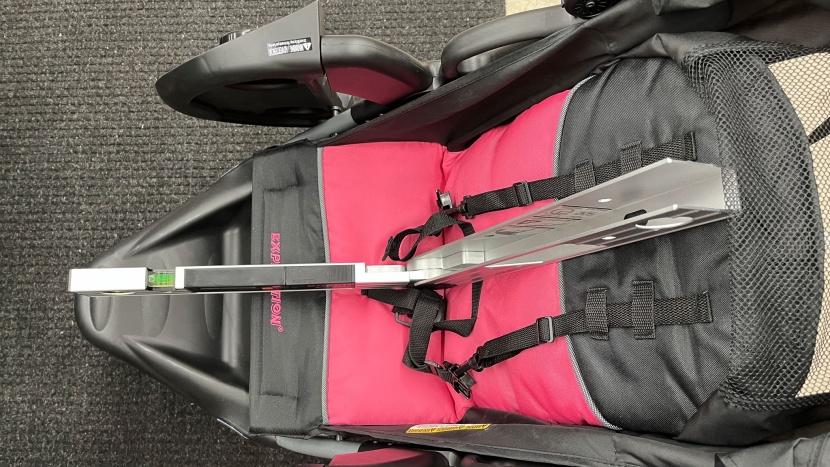 the expedition seat bottom is not that deep, and the leg rest fabric...