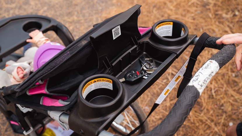 jogging stroller - most joggers that include cup holders lack a truly useful space deep...