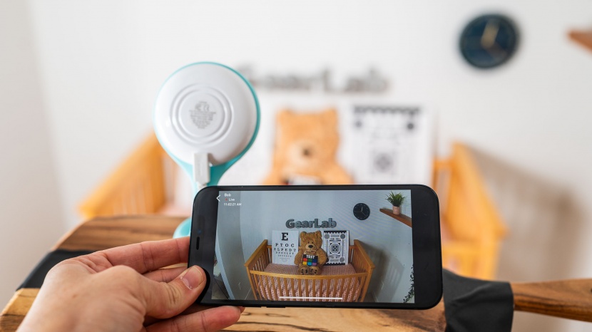 while the colors on the lollipop video are somewhat darker than...