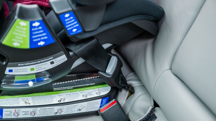 britax poplar s - the poplar latch connectors are hook-style and require a little more...