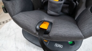 The Fit360 has an easy to access harness release button and...