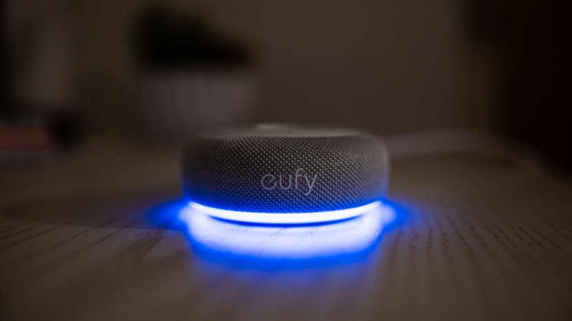 eufy smart sock s340 - light sleepers might find the lights on the eufy base station useful...
