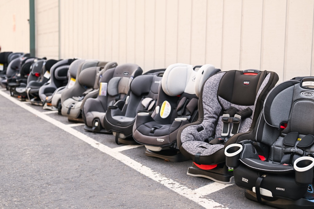 convertible car seat - the convertible car seats share basic attributes and functionality...