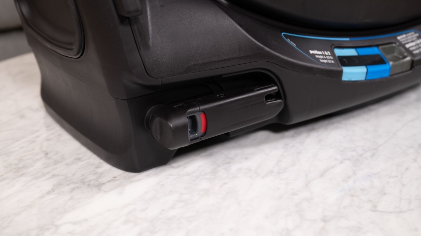 the rigid latch on the nuna folds in when not in use.