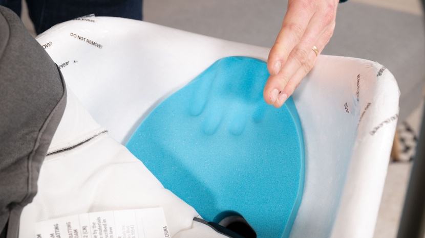 nuna pipa rx - the nuna has added memory foam in the head region for additional...