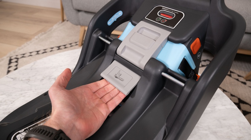 uppababy aria - the aria lock-off is easy enough to open but harder to close because...