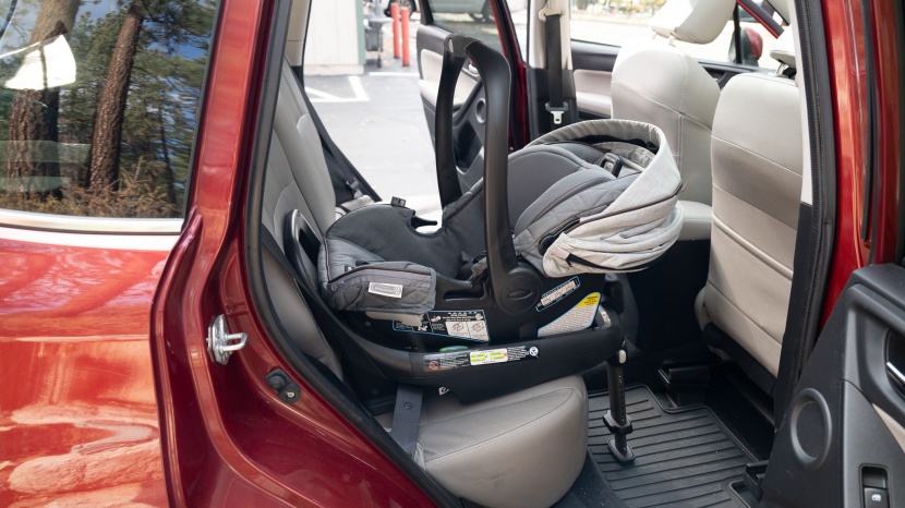 graco premier snugride snugfit 35 xt - the load leg and the anti-rebound bar perhaps helped the stability...