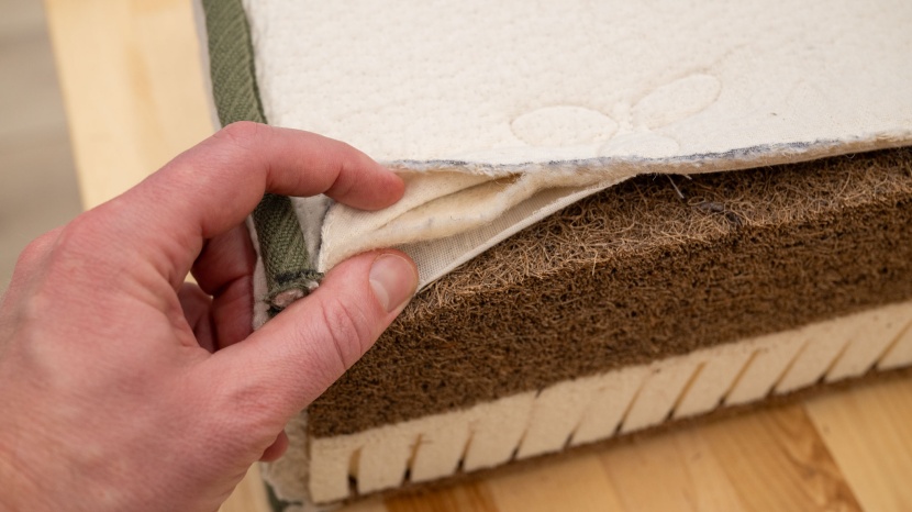 the avocado is a straightforward mattress with useful layers of gots...