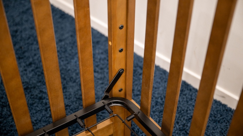 carter's by davinci colby 4-in-1 - moving the platform on the colby down as your baby grows is easy...