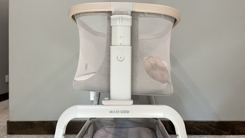 the maxi-cosi has an obvious and concerning five-degree tilt.