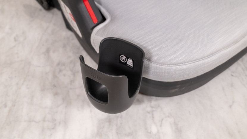 the alta v2 comes with one cup holder, but you can purchase an...