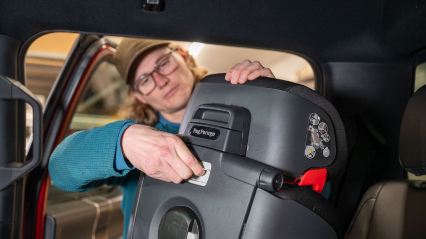 peg perego viaggio shuttle plus 120 - the components of the shuttle plus work well, and the materials feel...