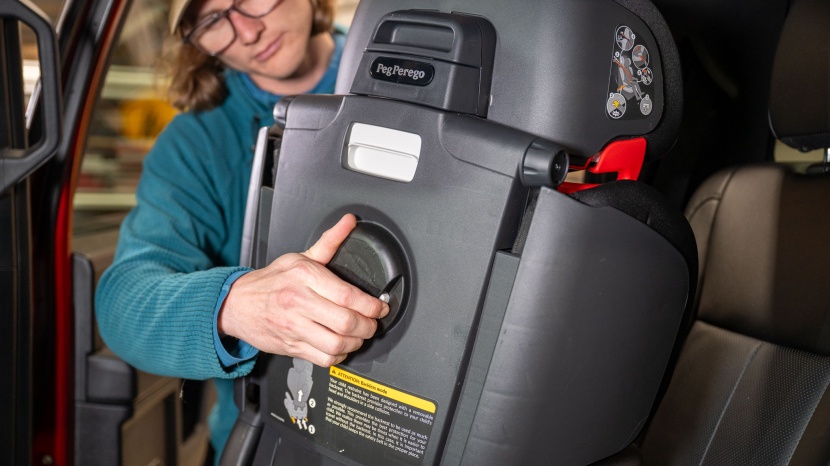 the shuttle has a rotating back dial that allows you to widen or...