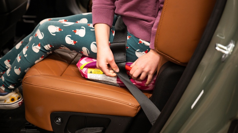 the bubblebum has belt positioner guides that must be used for safety.