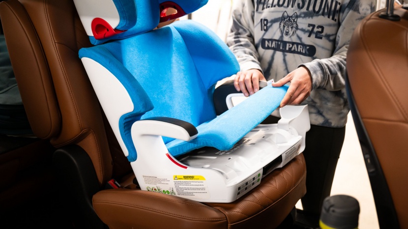 clek oobr - the oobr has a nice fit and finish and a modern and minimalistic...