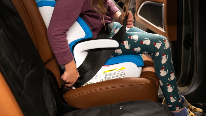buckling the belt in using the oobr isn't as easy as it should be...