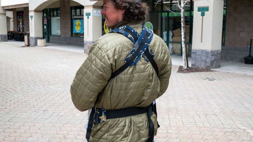 momcozy baby carrier - the cross straps on the back of the momcozy can take some practice...