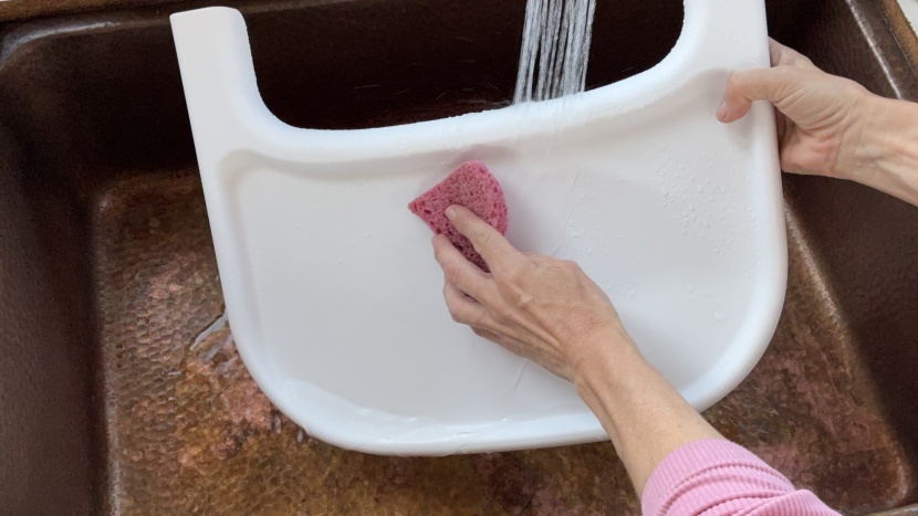 munchkin float - the munchkin float's tray is not dishwasher safe, but it does fit...